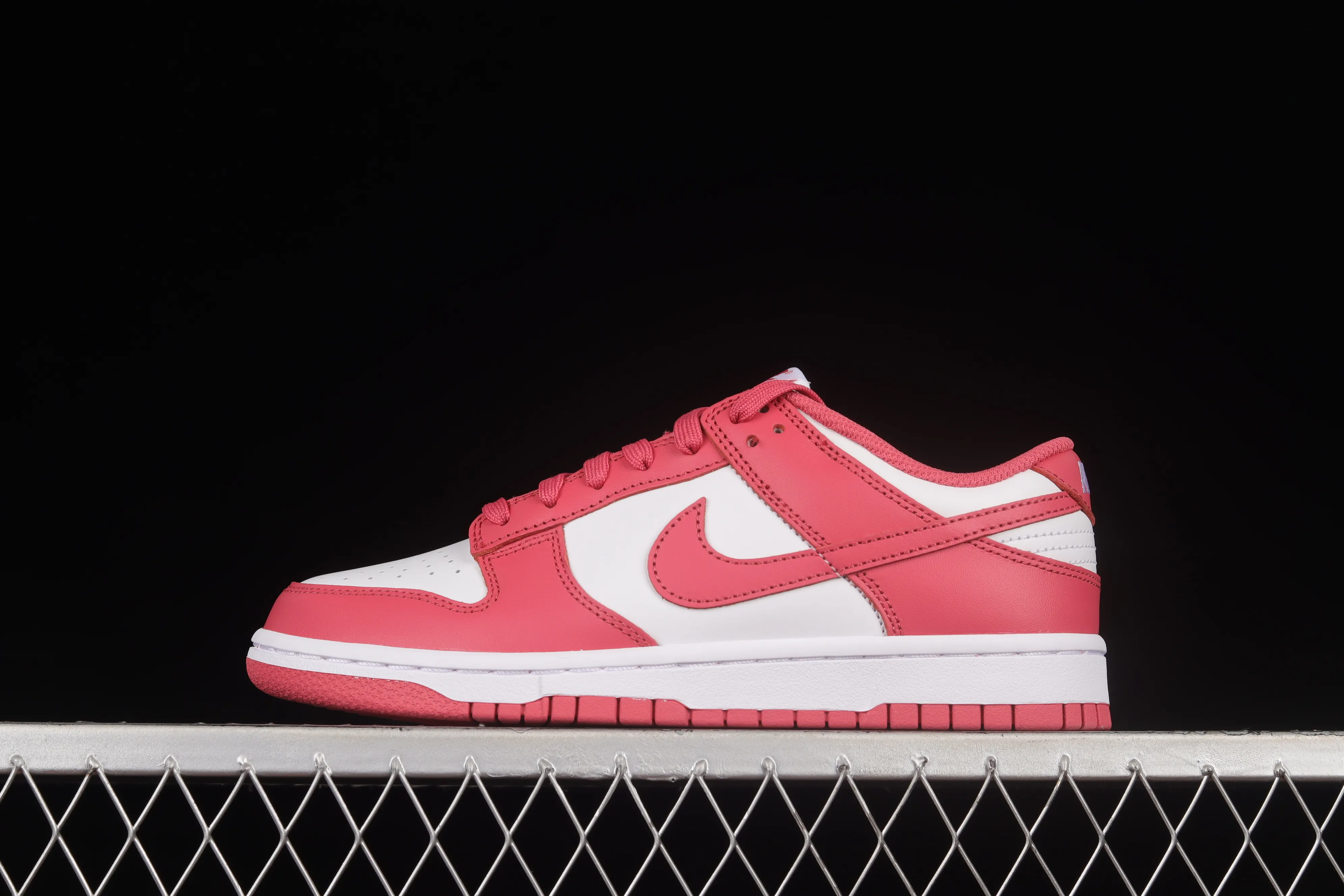 All Categories Nk SB Dunk Series Nk SB Dunk Low Low-top sneakers Pure original version Nk Dunk Low "Raspberry Red" SB smashed backboard fashion casual sneakers DD1503-111